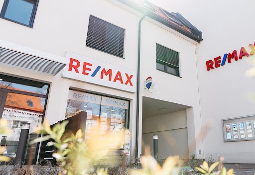 RE/MAX Aura